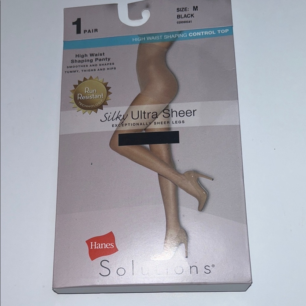 Hanes Black Ultra Sheer Pantyhose Size M Silky Hosiery Control Top Nylons